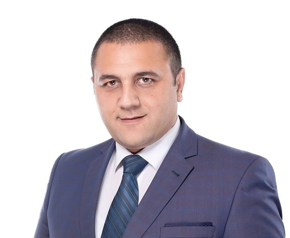 Շիրակի նախկին մարզպետ Կարեն Սարուխանյանին բերման են ենթարկել