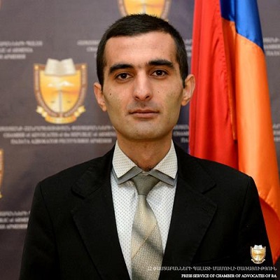 Գյումրիում ՃՈ Գյումրու ստորաբաժանման հրամանատարը հարձակվել է փաստաբան Հայկ Հարությունյանի վրա, քաշքշել, հրմշտել