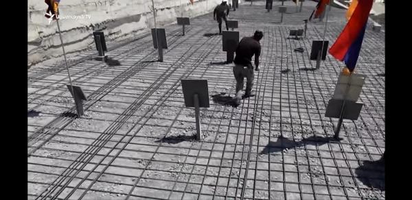   Որպես հայ կցանկանայի ամեն հերոս տղայի անվամբ մի ծառ տնկվեր ամեն շիրիմին, ոչ թե ցավ խորհրդանշող մի անտառ. Դավիթ Գրիգորյան