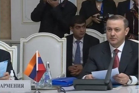  «Հայաստանի դրոշի վիճակը լրիվ այսօրվա Հայաստանի վիճակն է՝ գլխիվայր շուռ տված»․  Մալխասյան