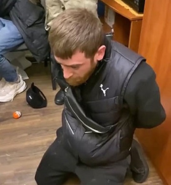 Խարկովում հայկական զինգրքույկով թալանով զբաղվող անձի տեսագրությունը