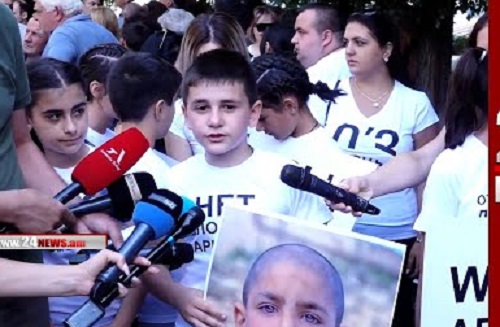 Հայրիկս Արցախում է, կարոտել եմ նրան, անցակետը փակելուց հետո չենք հանդիպել.․․․