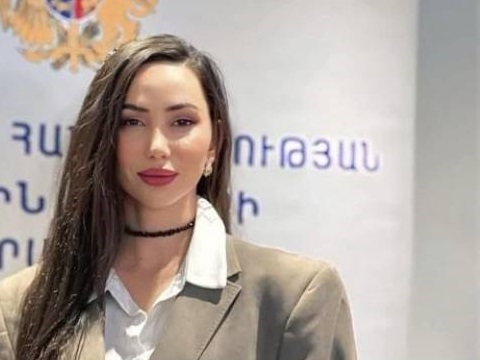 «Գործազուրկ և չկայացած դերասանը «ժուչոկը» գրպանում մոտեցել է ինձ, իսկ մեկ այլ գործազուրկ դերասան էլ կողքից նկարահանել է»․ Լիա Սարգսյան