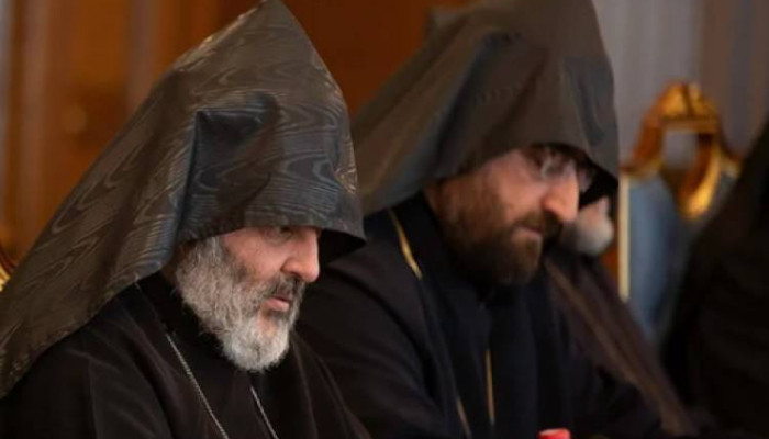 Բագրատ և Արշակ Սրբազանների հայտարարությունը՝ կալանավայրից