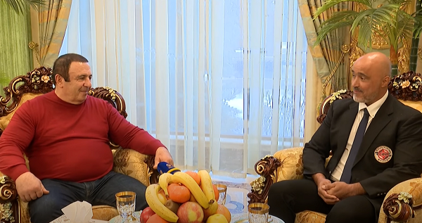 Գագիկ Ծառուկյանը հանդիպում է ունեցել Կիոկուշին կարատեի բացարձակ չեմպիոն, լեգենդար մարտիկ Ֆրանսիսկո Ֆիլիոյի հետ