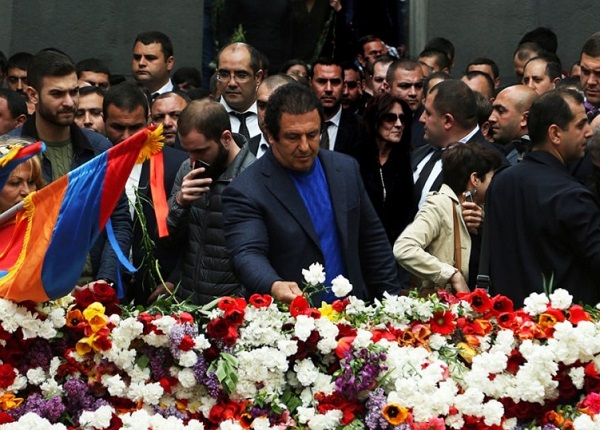 Եկե՛ք երբեք չմոռանանք ու չուրանանք մեր անցյալը, միասին պաշտպանենք մեր ազգային արժանապատվությունը. Գագիկ Ծառուկյան